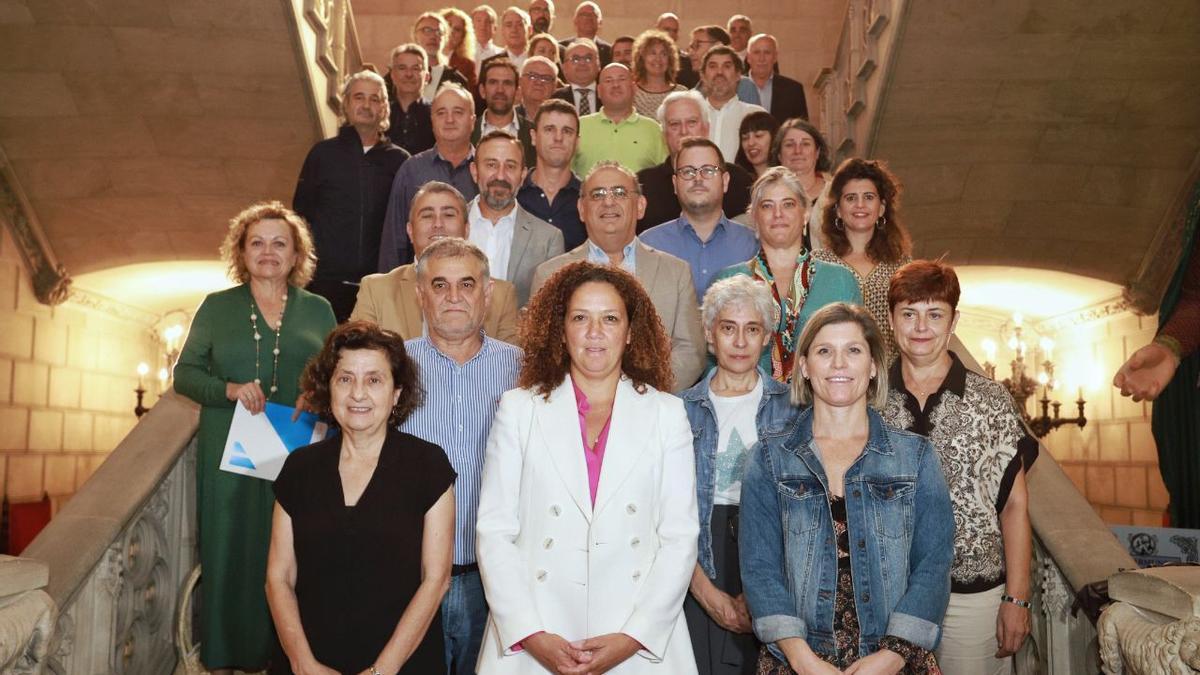 Govern y Consell destinan 56,4 millones a los servicios sociales municipales