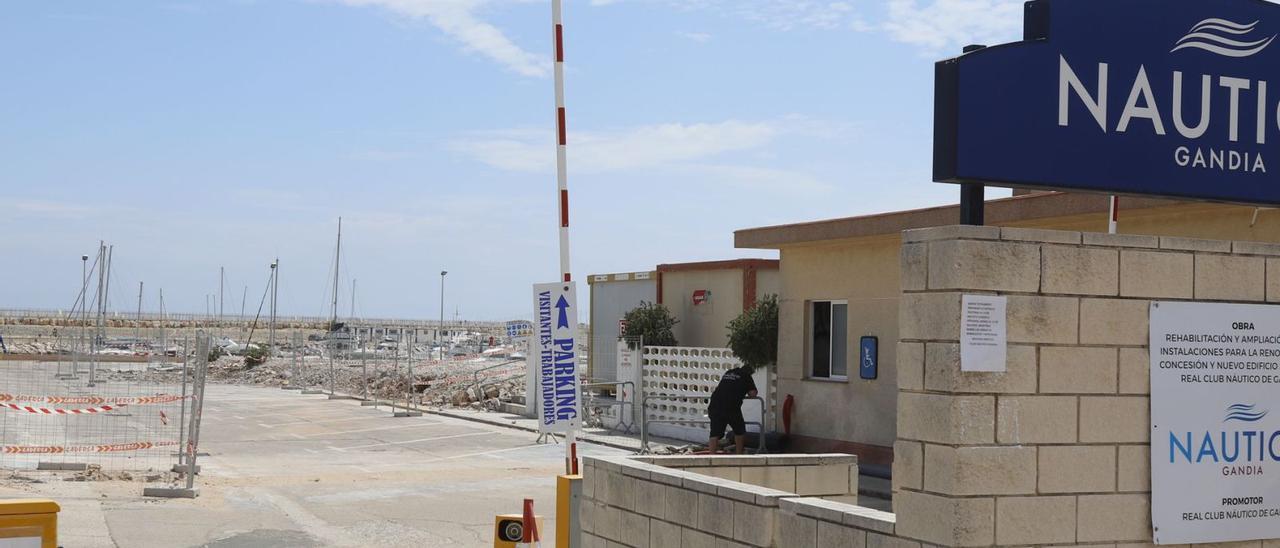 El espacio del Náutico de 
Gandia, poco después de la
demolición de sus edificios.