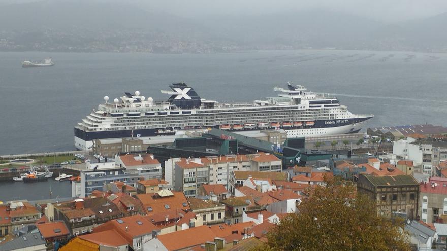 Un regreso que se hizo esperar: el &quot;Celebrity Infinity&quot; atraca en Vigo