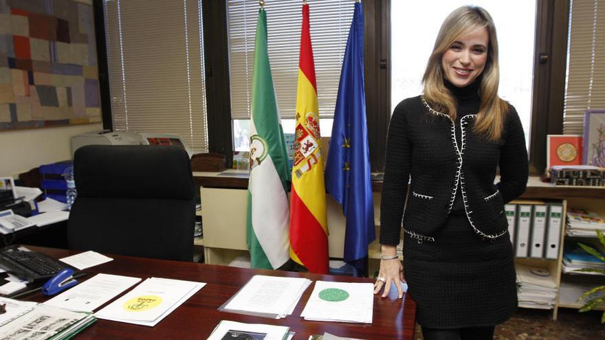 Patricia Alba,  delegada de Educación y Cultura