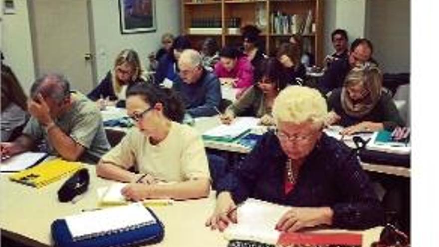 Imatge d&#039;una de les classes de català a Salt.