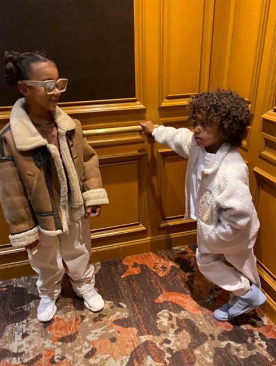 North West junto a su hermano Saint West