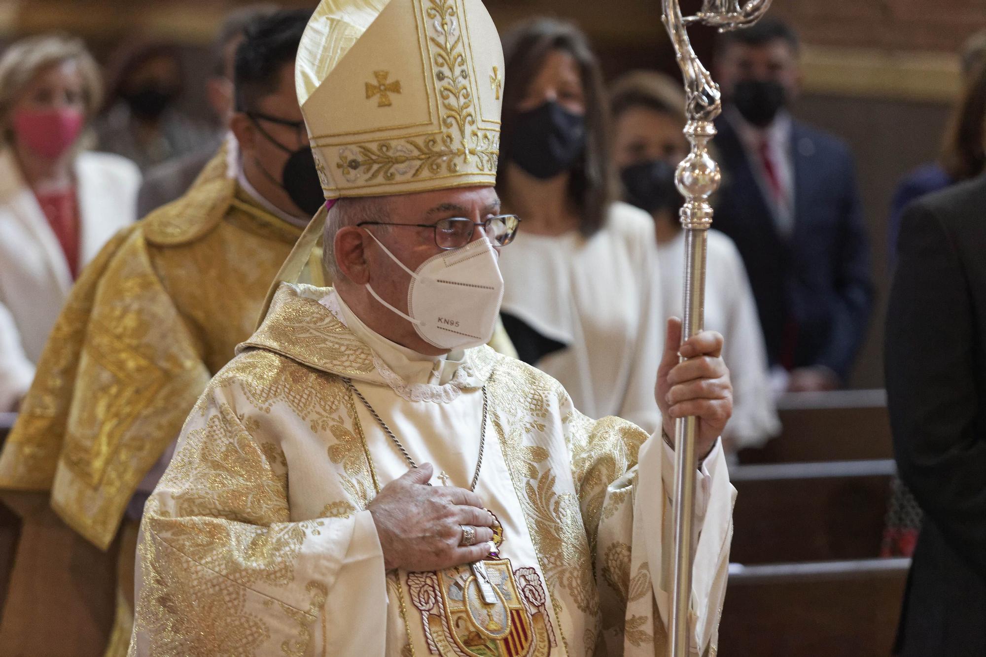 Día de Sant Pasqual en Vila-real, con misa y 'Xulla' en la intimidad