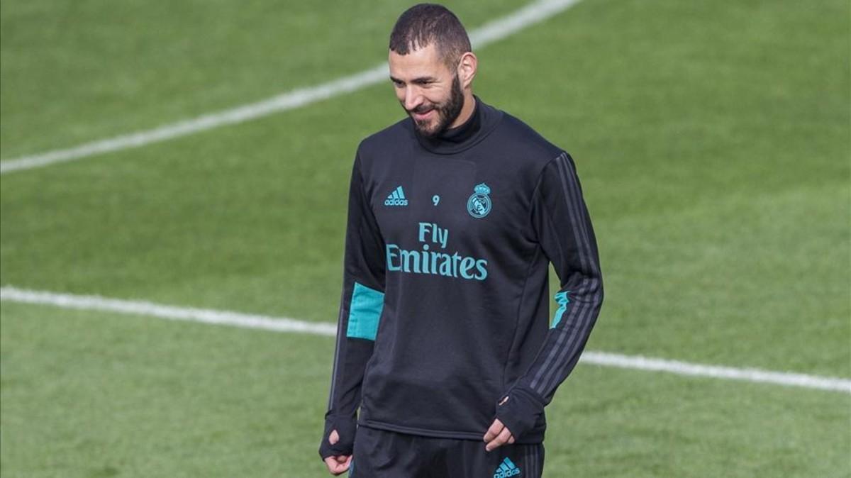 Benzema en un entrenamiento con el Real Madrid