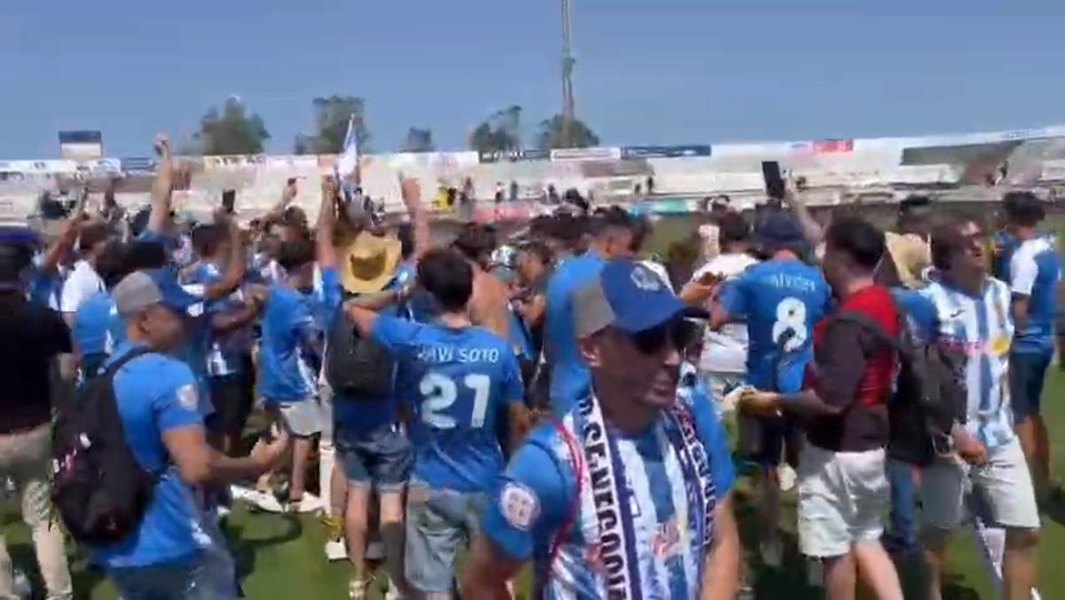 El Águilas celebra el ascenso a Primera RFEF
