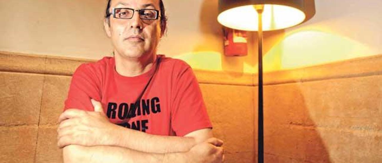 Sebastià Perelló és autor de la narració ´Veus al ras´, publicada pel segell català Club Editor.