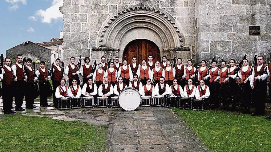 Los gallegos de la Banda de Gaitas &quot;Xinzo de Limia&quot;.