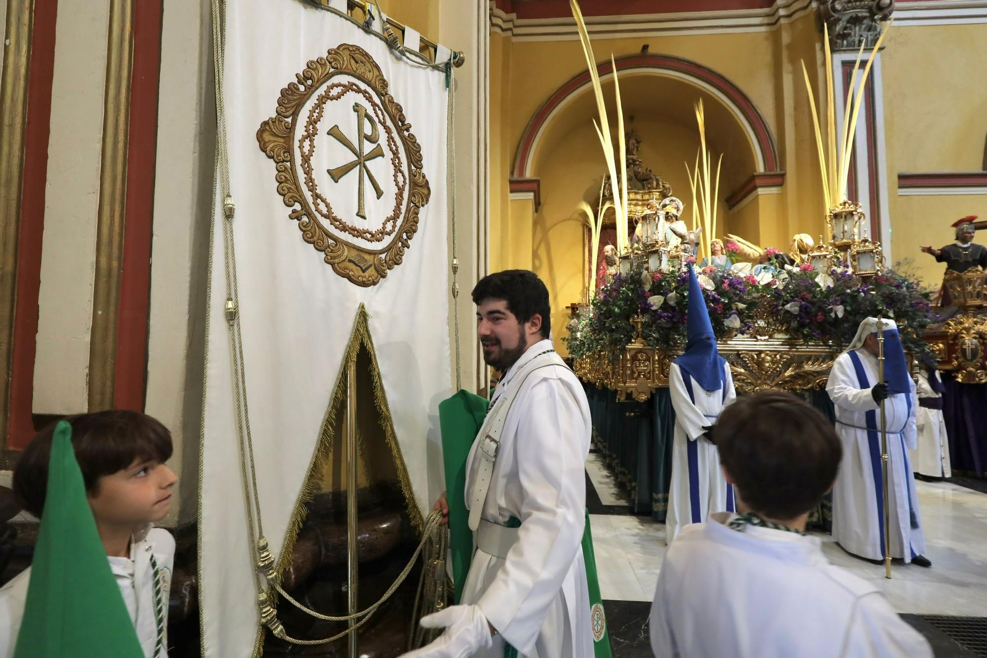 Procesión de la Cofradía de las Siete Palabras y San Juan Evangelista