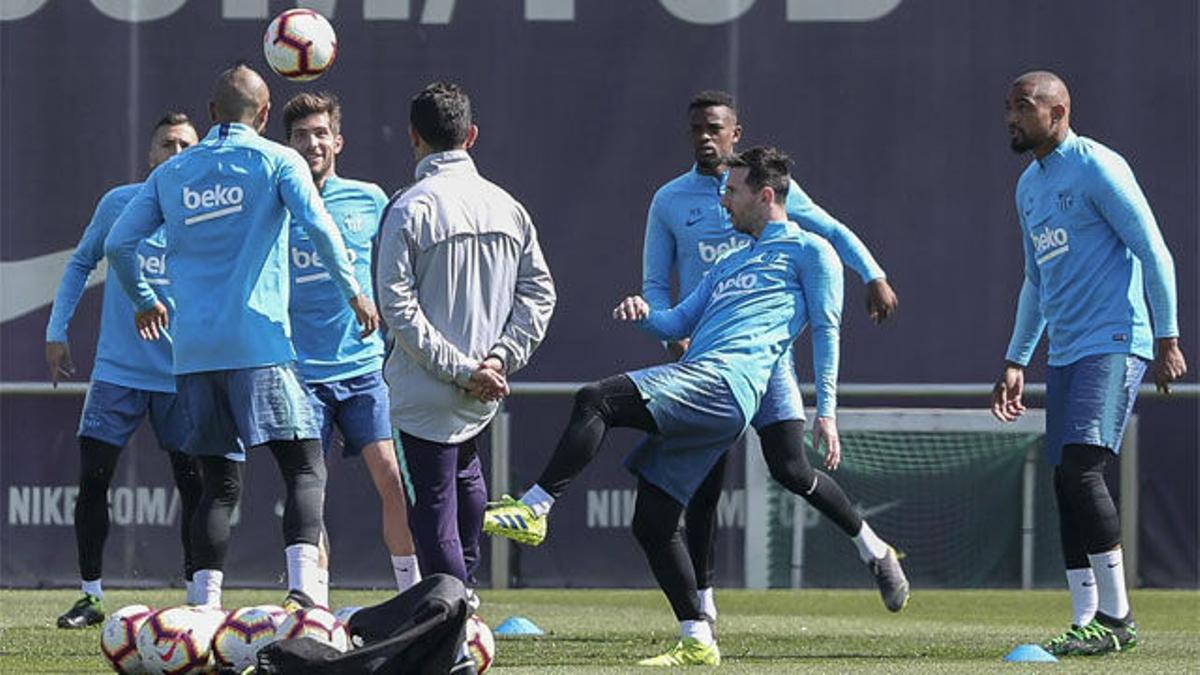 Messi y Suárez entrenan con normalidad antes del derbi
