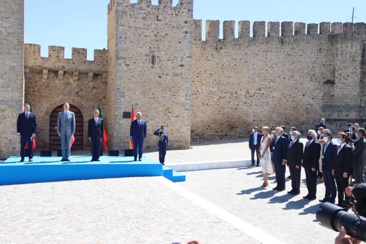 Imágenes del acto de la reapertura de la frontera de Portugal