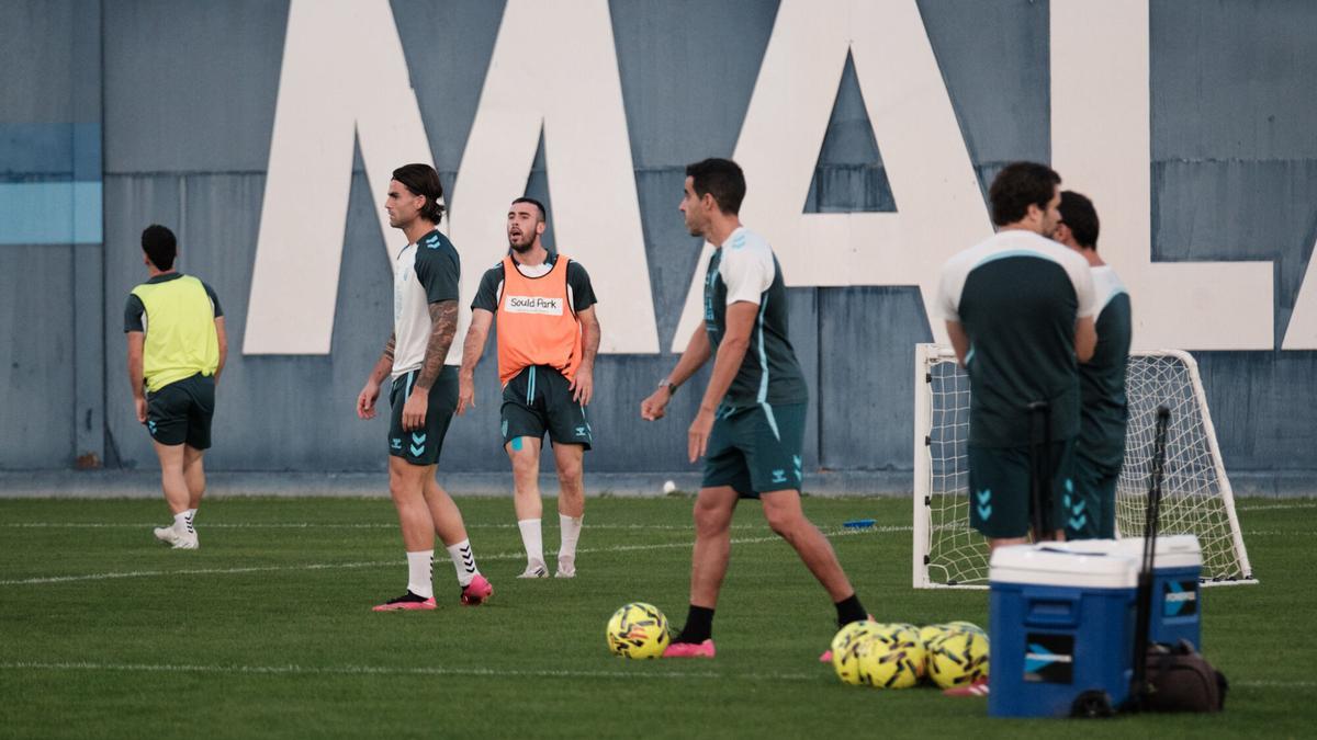 Con Jauregi titular y Puga recuperado, el Málag CF busca ganar al Córdoba.