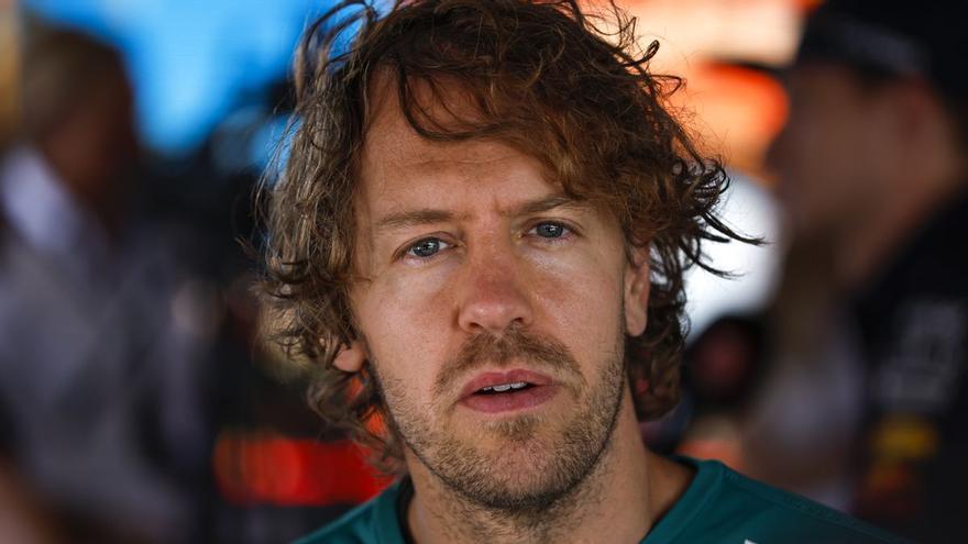 Unos ladrones roban en Barcelona al piloto Sebastian Vettel, que los sigue en patinete