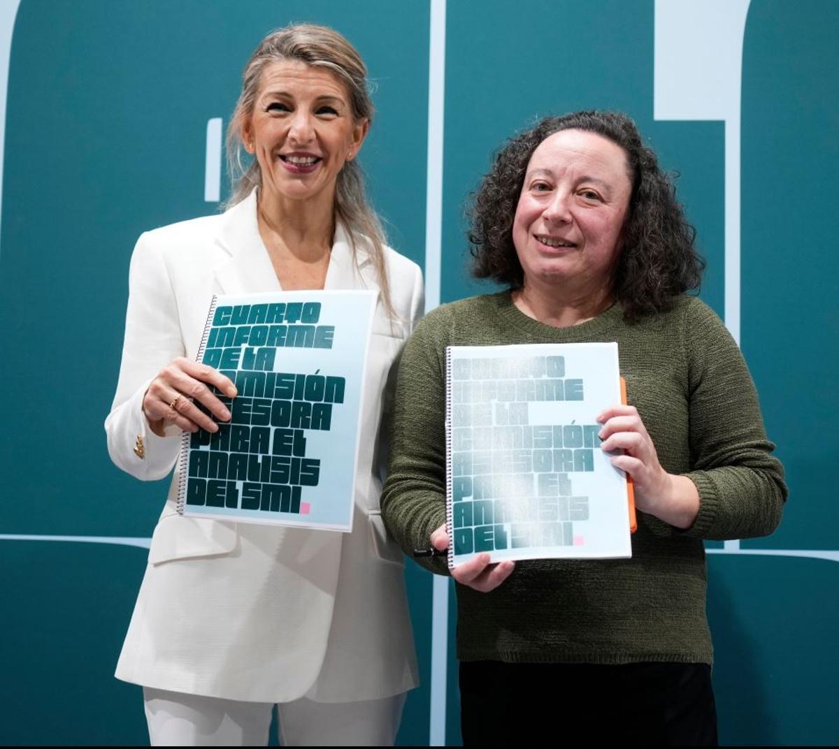 La ministra de Trabajo, Yolanda Díaz, y la economista asturiana Begoña Cueto.