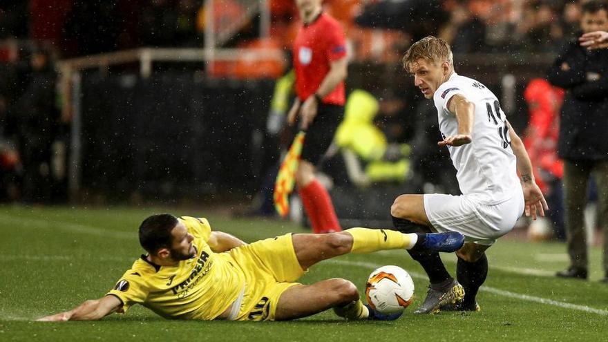 El Valencia CF arrolla al Villarreal CF y se medirá con el Arsenal