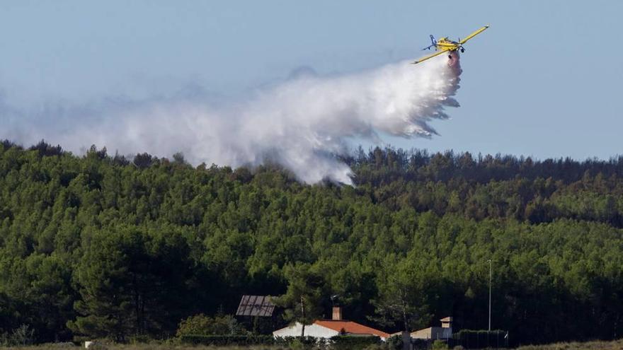 Controlan después de 26 horas el incendio de Almansa en el que falleció un piloto murciano