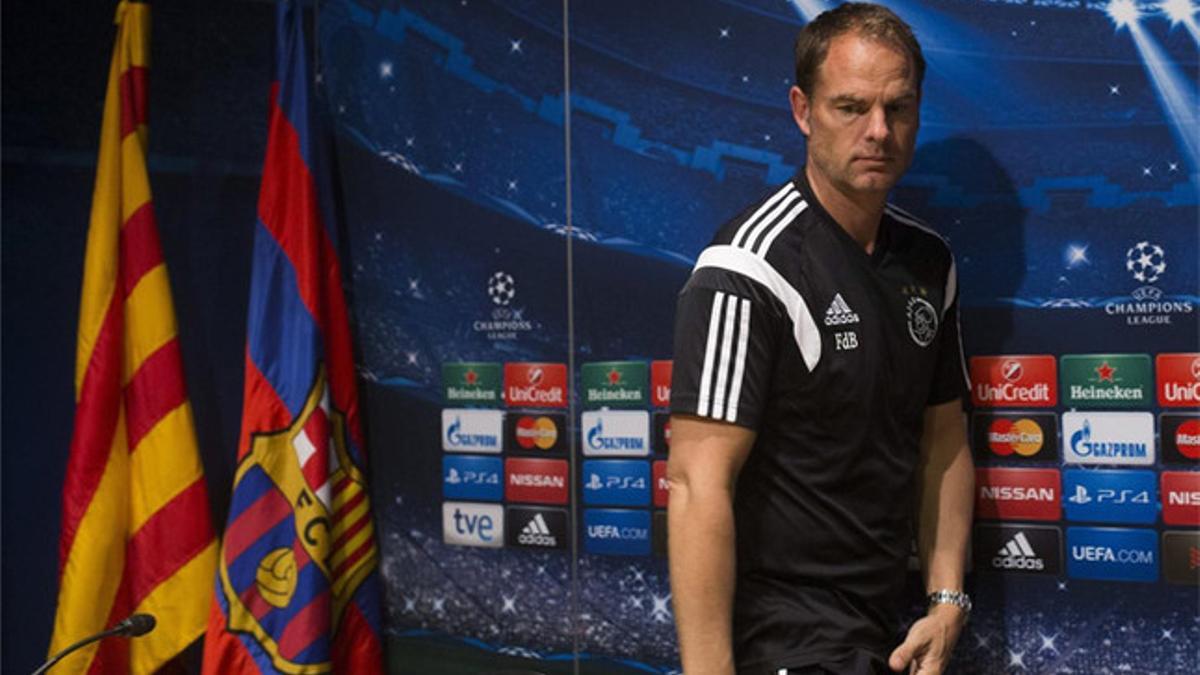 Frank de Boer en la sala de prensa del Camp Nou