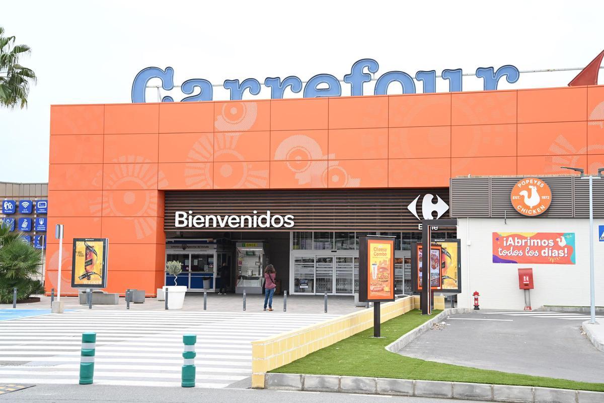 El centro comercial de Carrefour en Elche.