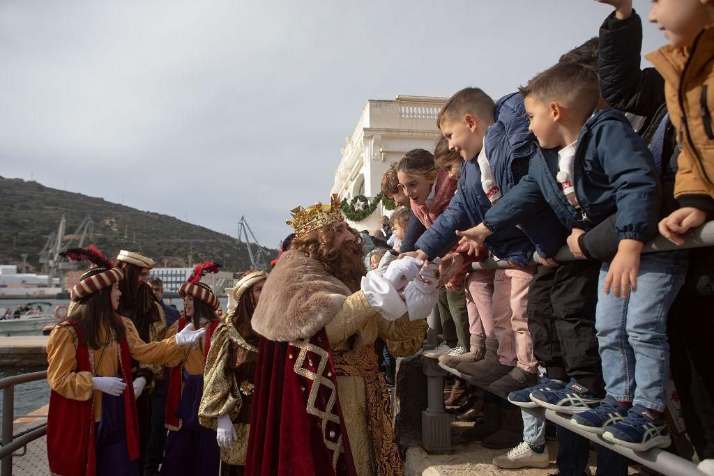 El desembarco en Cartagena de los Reyes Magos, en imágenes