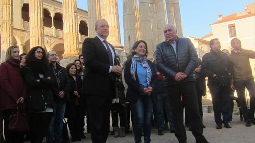 Polémica por las palabras de Acedo en la presentación de Pilar Nogales