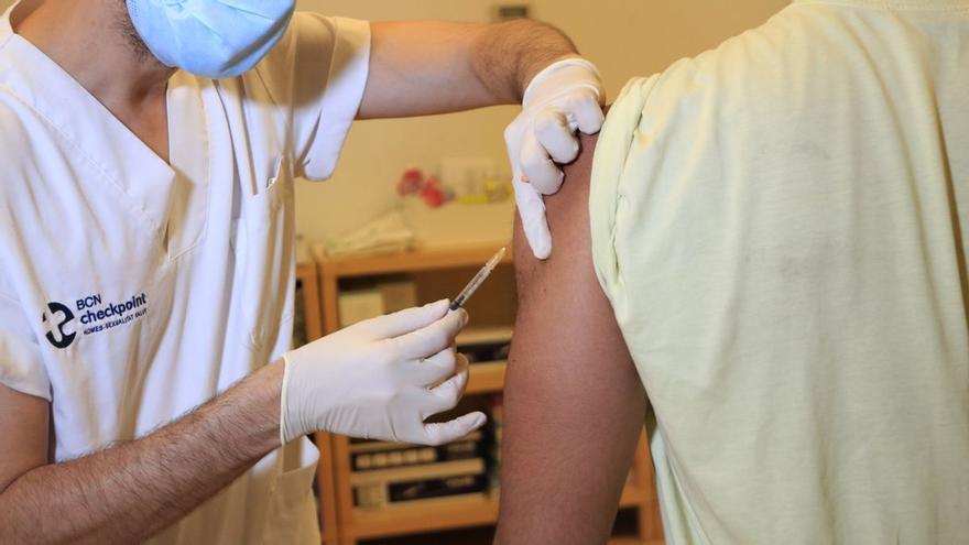 Salut obre un punt de vacunació contra la verola del mico a Fira de Barcelona