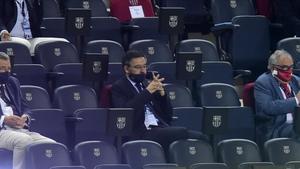 marcosl54152210 barcelona   16 07 2020  deportes       bartomeu en el palco 200717183425