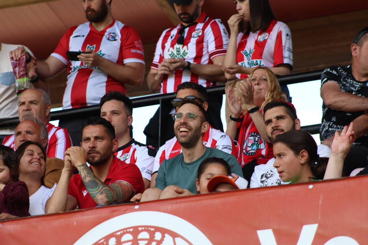 Partido entre el Zamora CF y el Cacereño disputado en el Estadio Municipal Ruta de la Plata.