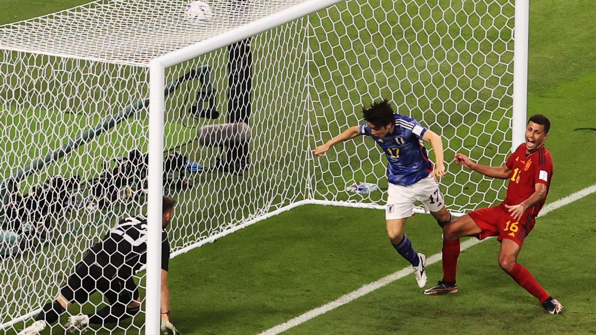 Momento del polémico segundo gol de Japón.
