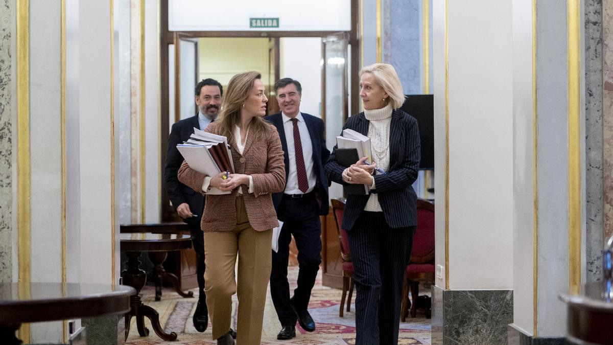 El PP relega a sus miembros de la Mesa del Congreso a segundos y terceros puestos en las listas para el 29N