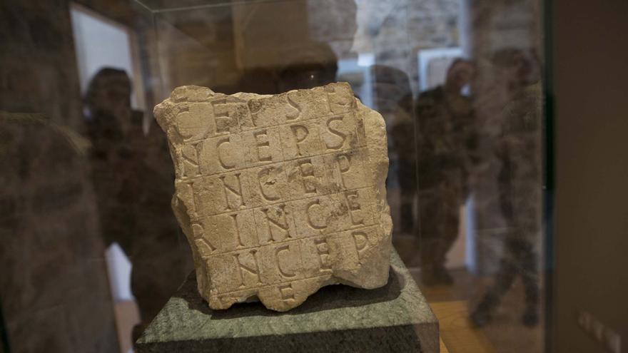 La piedra laberíntica del Rey Silo: así se desveló el misterio de la inscripción de Santianes de Pravia
