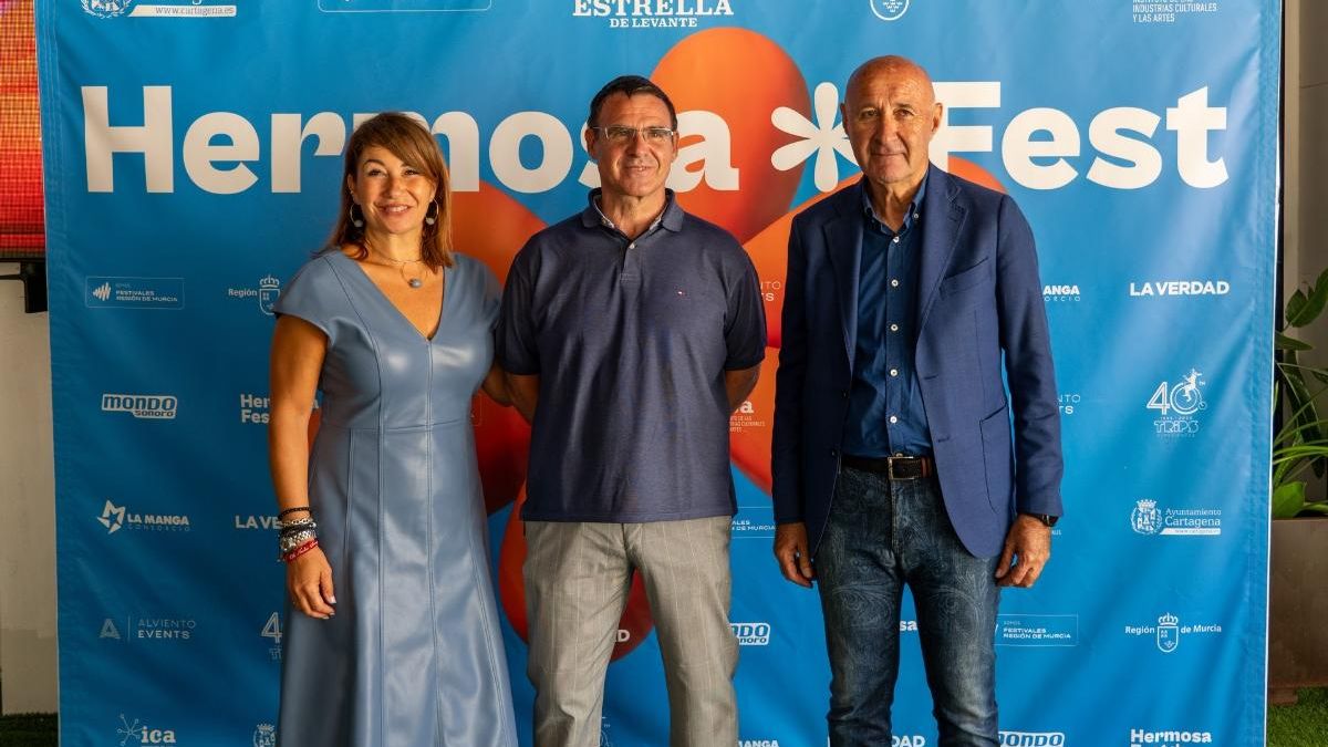 Cristina Mora, Chencho Ros y Alfonso Torres durante la presentación.