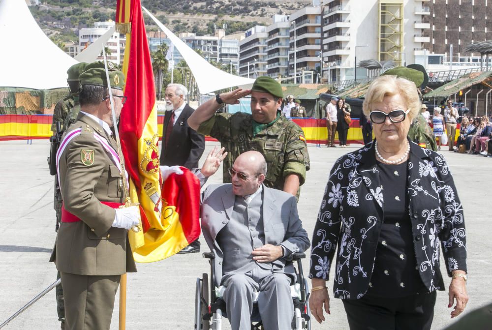 600 personas juran bandera en Alicante