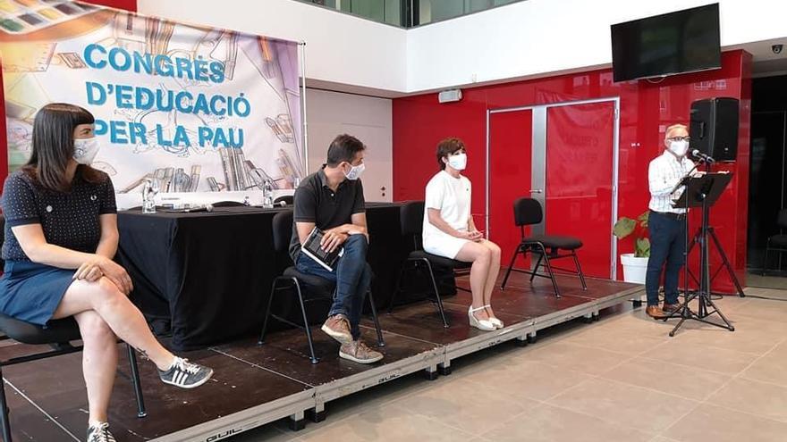 El Congrés d’Estudis per la Pau se celebró ayer en el hall del Auditori de la Vall d’Uixó.