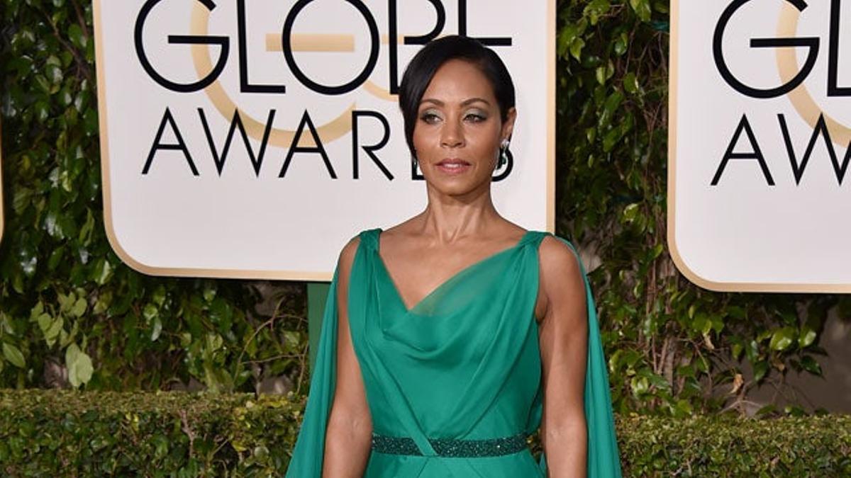 Jada Pinkett-Smith, de Versace, en la alfombra roja de los Globos de Oro 2016.