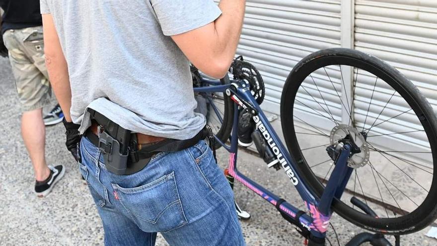 La Policia Municipal de Girona deté un home per endur-se una bicicleta professional valorada en 5.600 euros