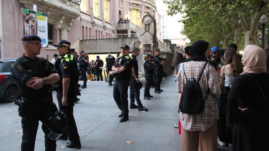 Els 8 menors detinguts ahir a Manresa, en llibertat després de declarar a la fiscalia de menors de Barcelona