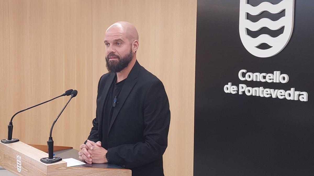 Iván Puentes, al presentar su propuesta