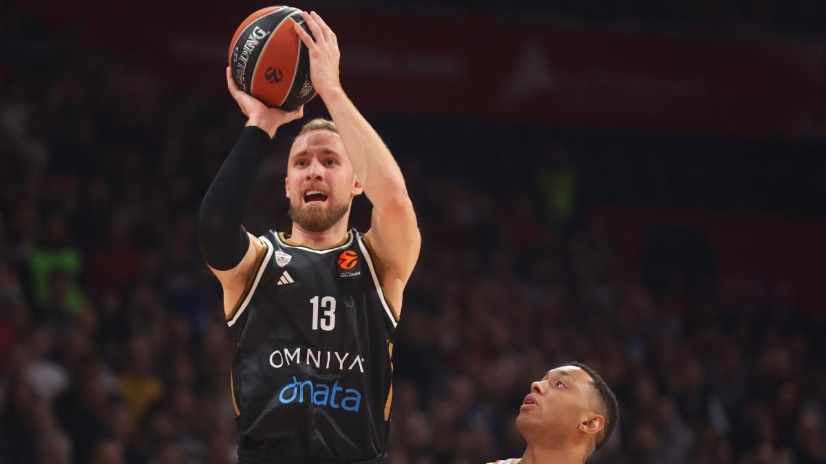 Dzanan Musa, con Dubai Basketball