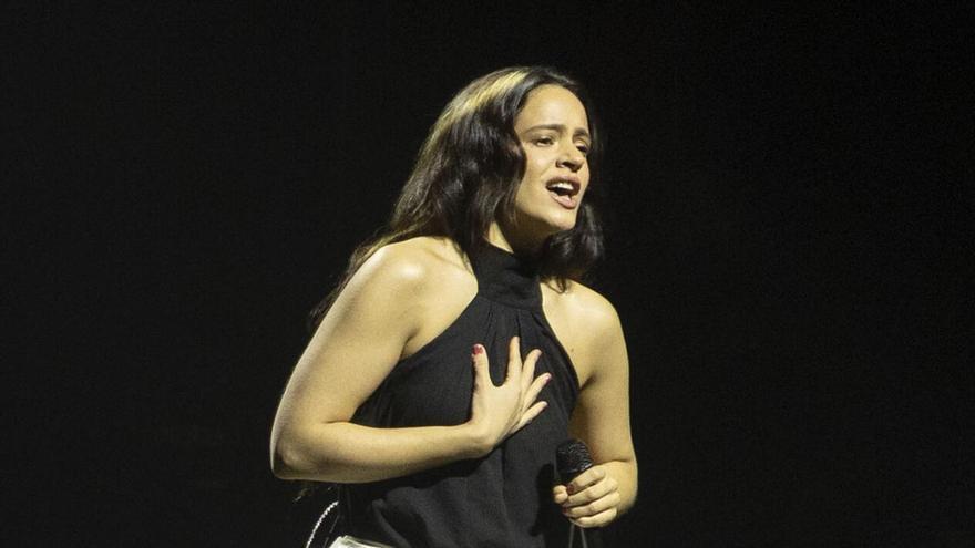 Rosalía suena como la gran sorpresa de Netflix en Sevilla: lo que se sabe del concierto gratuito en el Guadalquivir