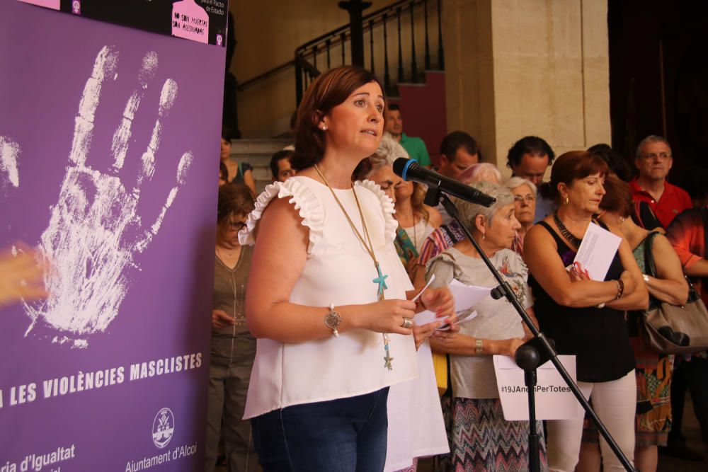 Acto contra la violencia de género en Alcoy