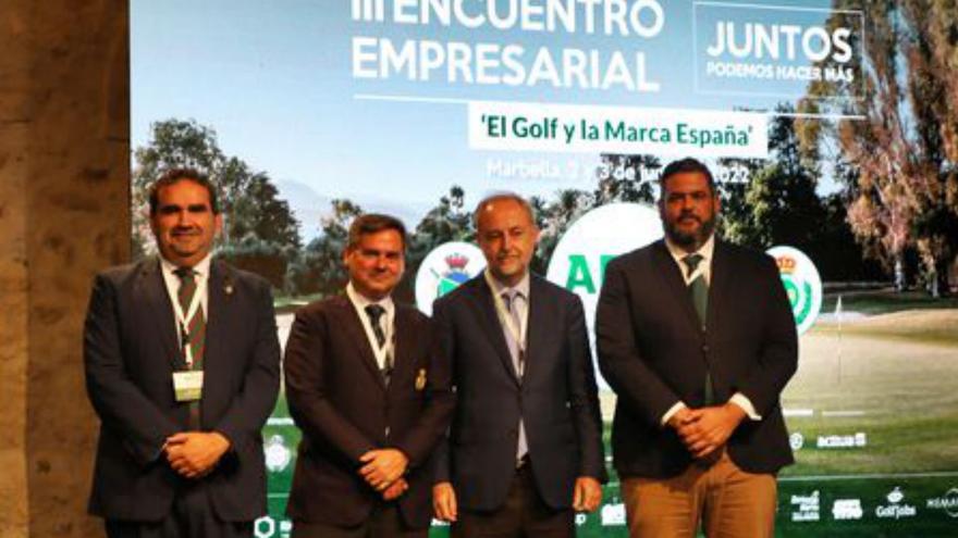 Campos de golf analizan en Marbella su aportación al turismo español