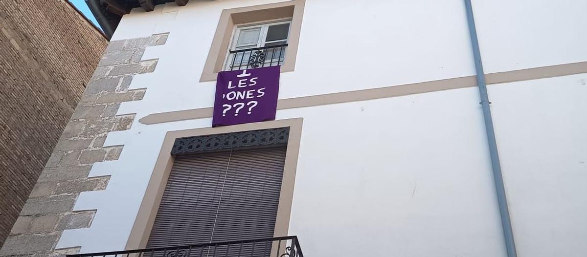 La reivindicación de la igualdad desde los balcones de Sagunt se diversifica