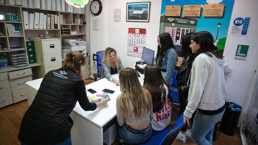 Los que ya son alumnos también pueden beneficiarse de descuentos en diferentes packs.