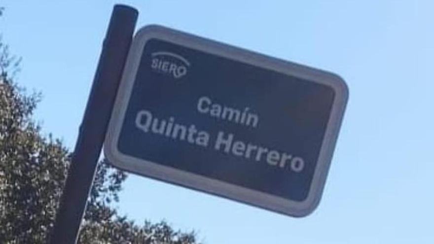 Siero se pasa de la raya en Llanera: un error provoca que un indicador de un camino sierense invada territorio de Pruvia
