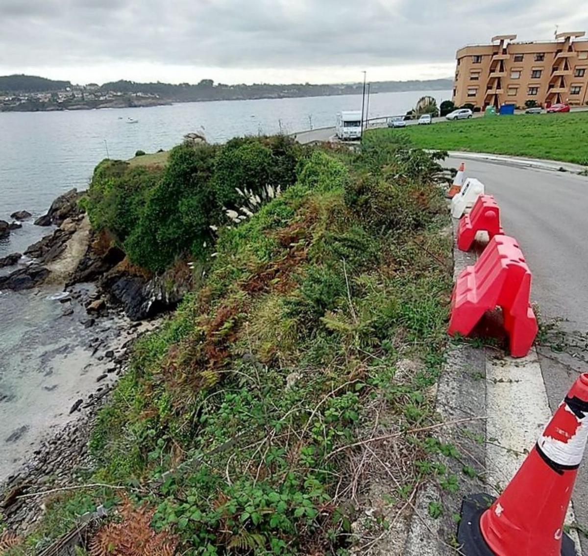 Zona donde hubo desprendimientos en O Xunqueiro en 2021. | LOC