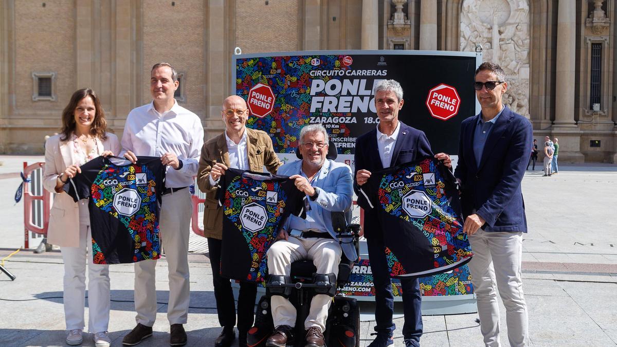 Presentación de la carrera Ponle Freno en la plaza del Pilar