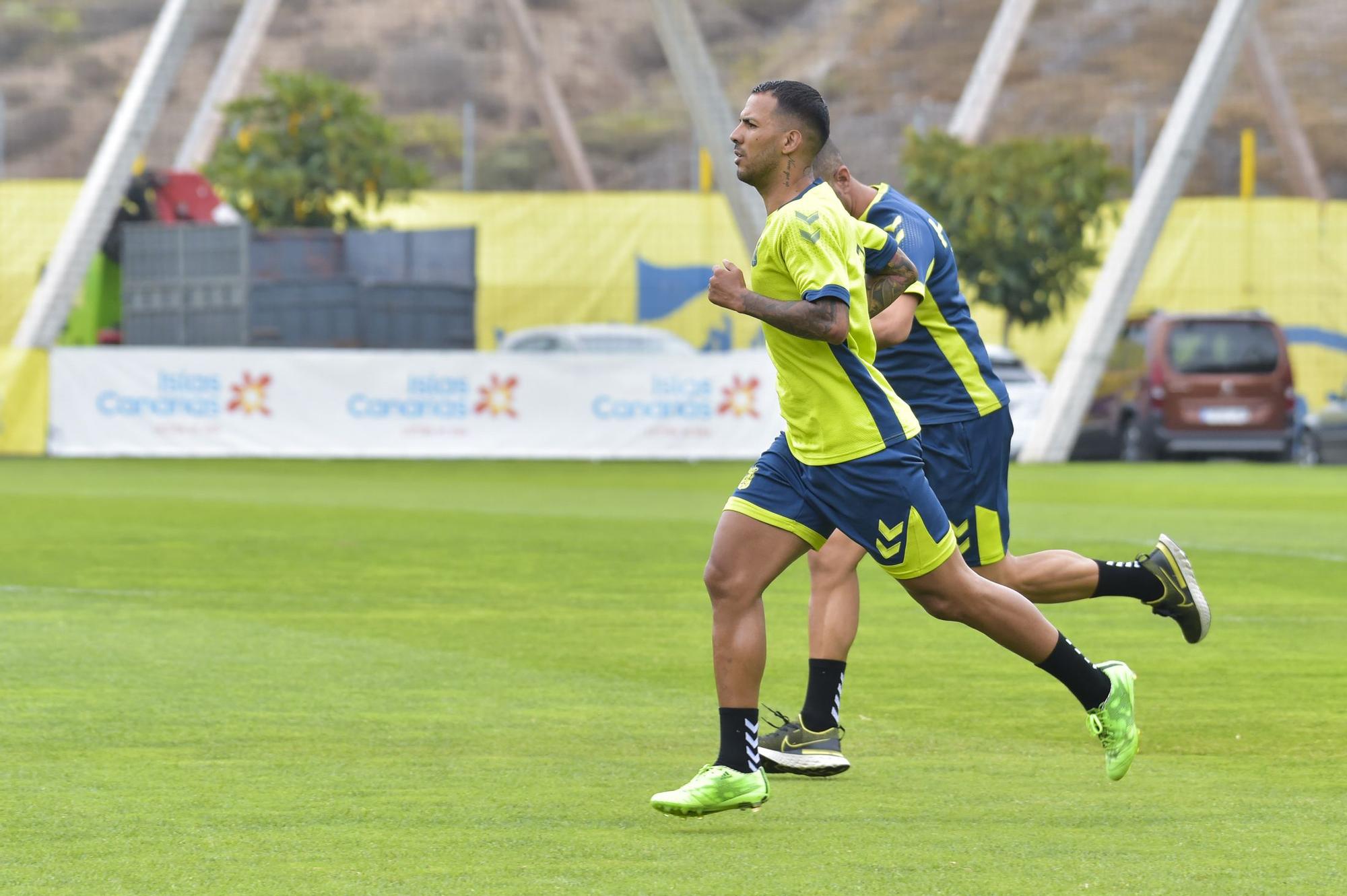 Entrenamiento de Jonathan Viera (24/08/2021)