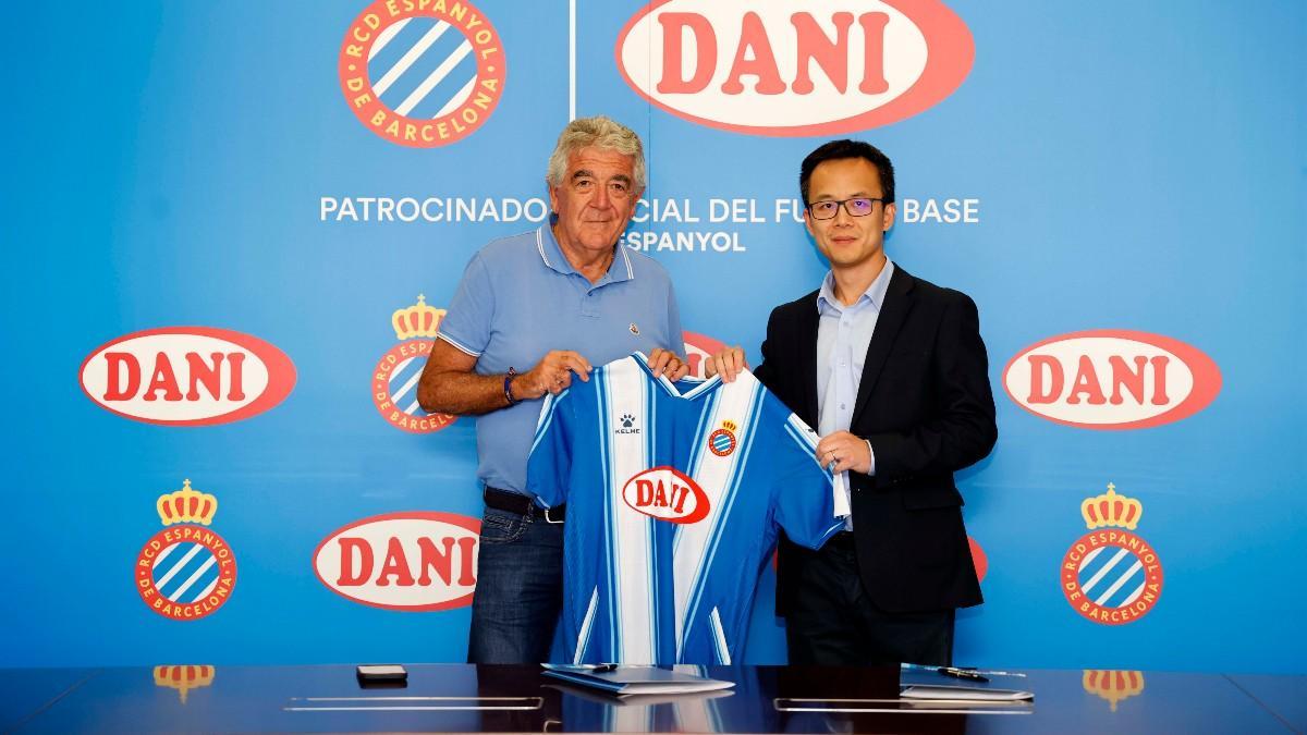 Dani Sánchez libre junto a Mao Ye Wu