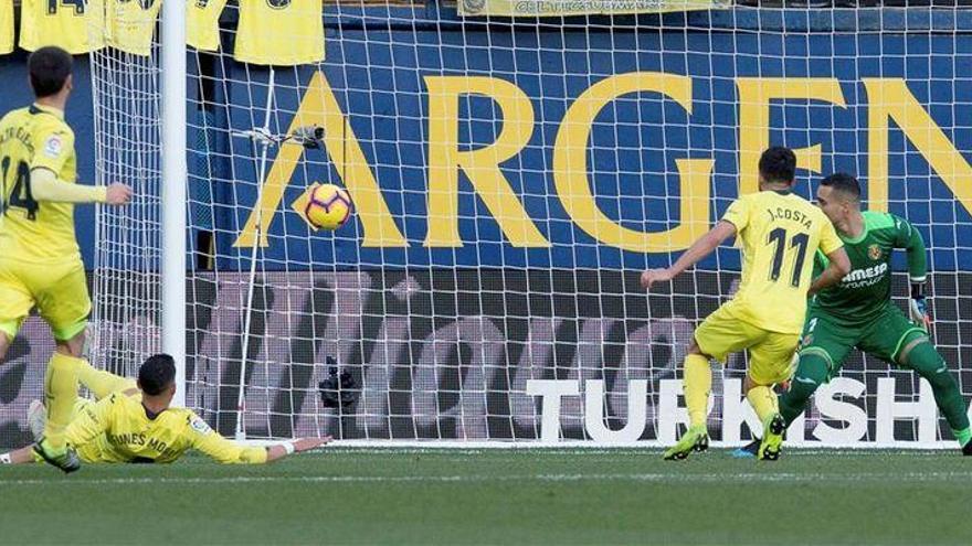 El Villarreal, con gol de Ekambi, rescata un punto ante el Athletic (1-1)