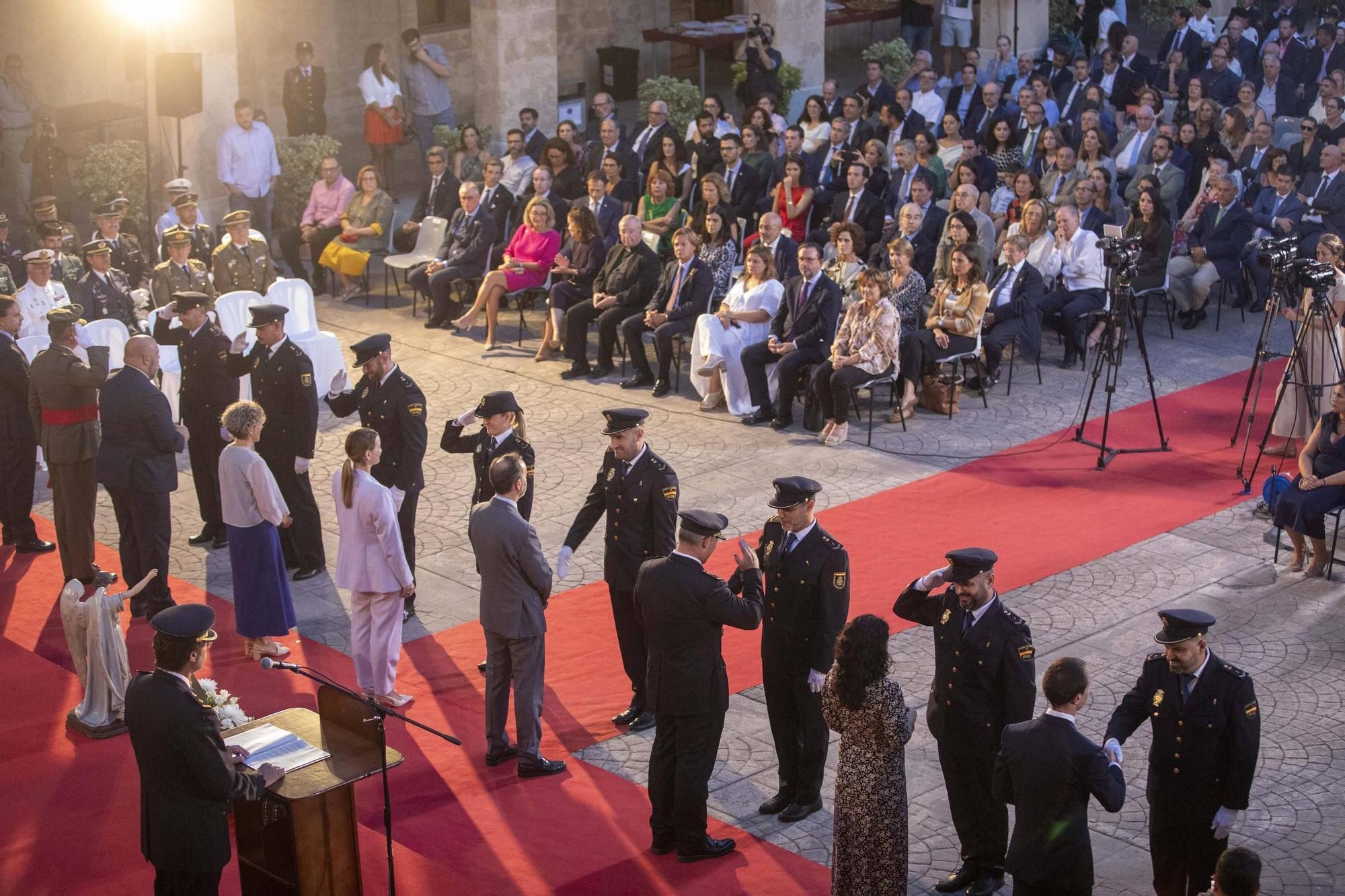 Fotos | La Policía Nacional celebra por todo lo alto su ‘Diada’ en el patio de la Misericòrdia, en Palma