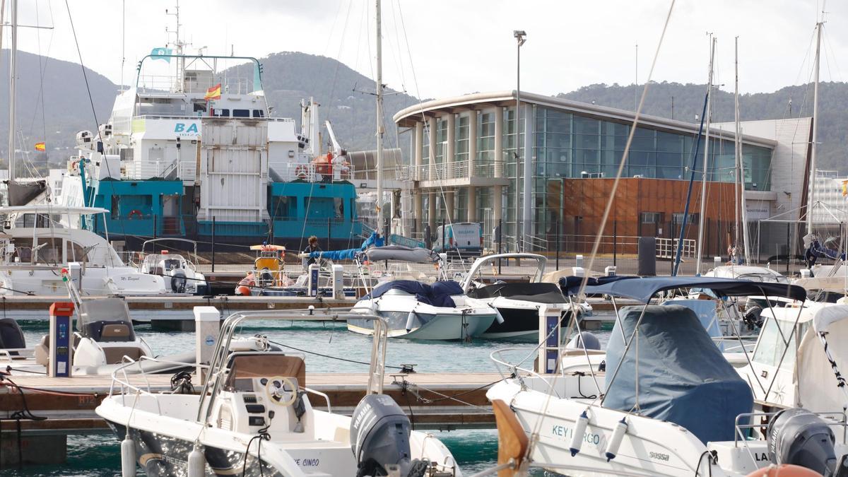 Imagen de archivo del puerto de Sant Antoni.